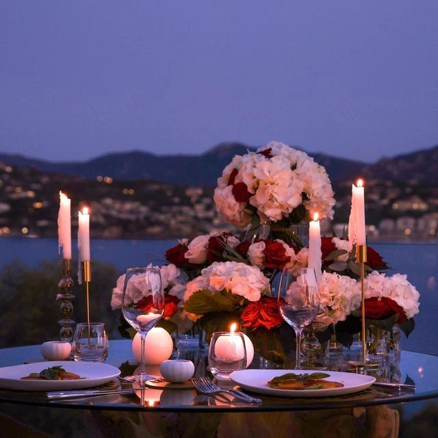Hôtel de luxe avec restaurant gastronomique pour dîner romantique en Corse